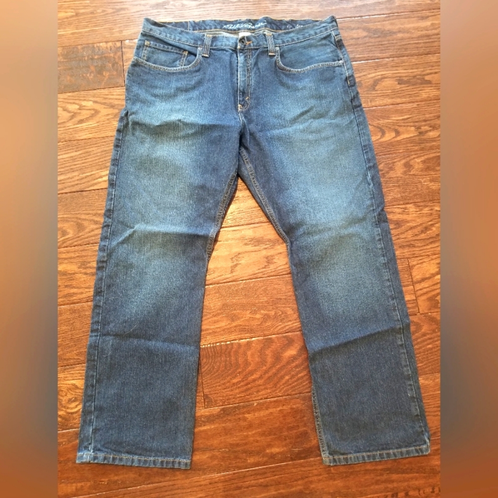 Eddie Bauer 38x30 straight Jeans